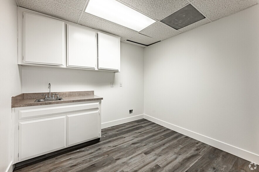 More Photos Of 5236 Faraday Ct, Chino Warehouse For Lease