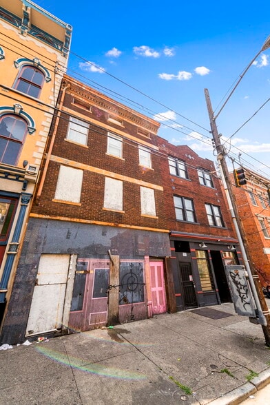 More Photos Of 1648 Vine St, Cincinnati Storefront Retail Residential For Sale