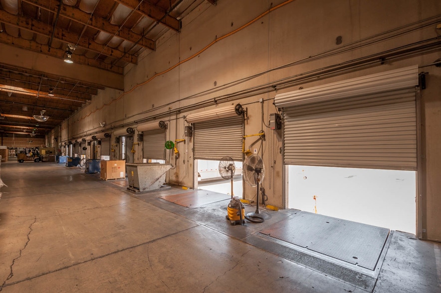 More Photos Of 1100 Marauder St, Chico Distribution For Lease