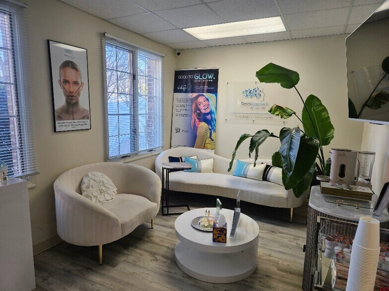 More Photos Of 11700-11706 Bowman Green Dr, Reston Office For Sale