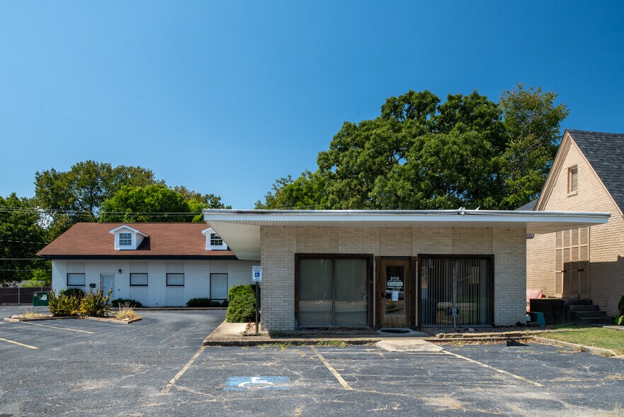 Primary Photo Of 3115 John F Kennedy Blvd, North Little Rock Office For Sale