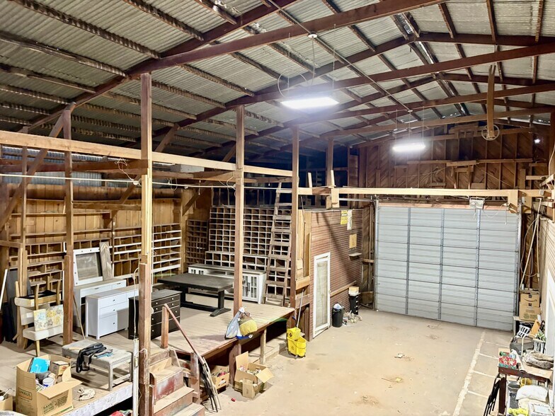 More Photos Of 218 W Main St, Fabens Freestanding For Sale