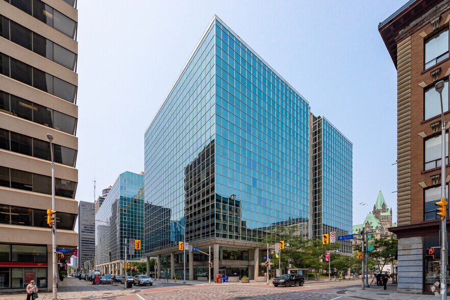 More Photos Of 240 Sparks St, Ottawa Office For Lease