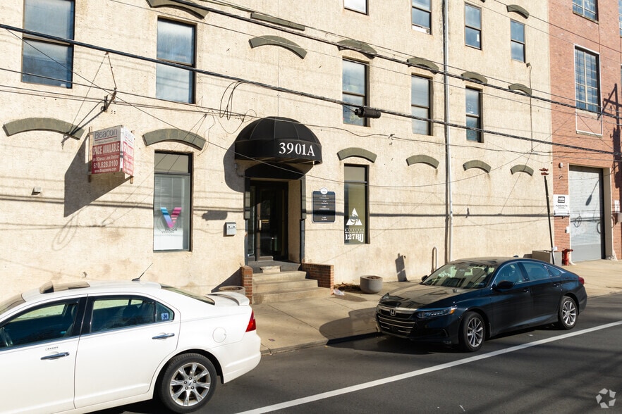 More Photos Of 3901 Main St, Philadelphia Office For Lease