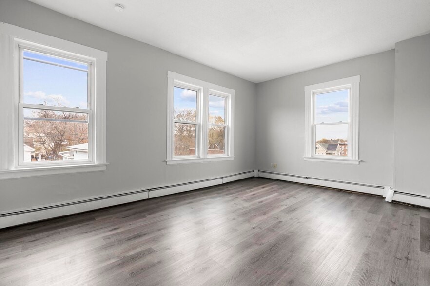 More Photos Of 123-125 North St, New Britain Apartments For Sale