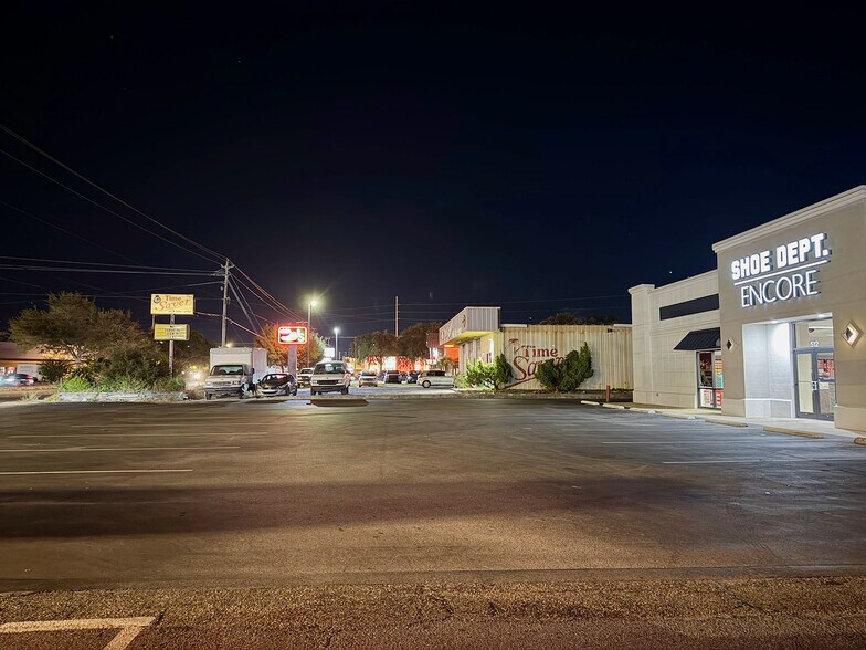 More Photos Of 514 Esther Cut, Fort Walton Beach Office For Sale