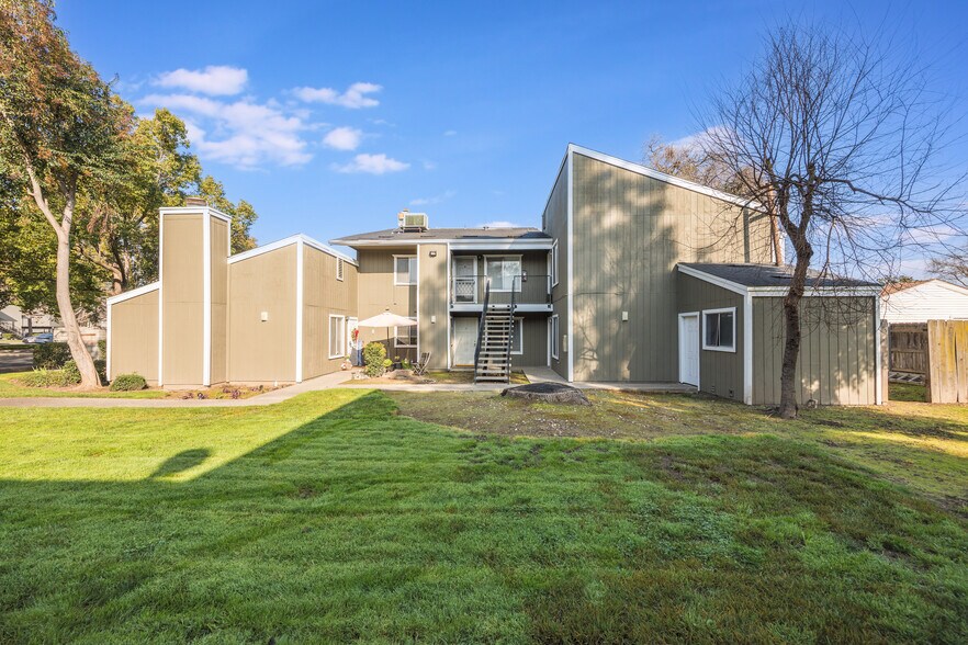 More Photos Of 2424 Winchester Dr, Lodi Apartments For Sale