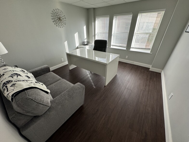 More Photos Of 120 S Olive Ave, West Palm Beach Office Residential For Sale