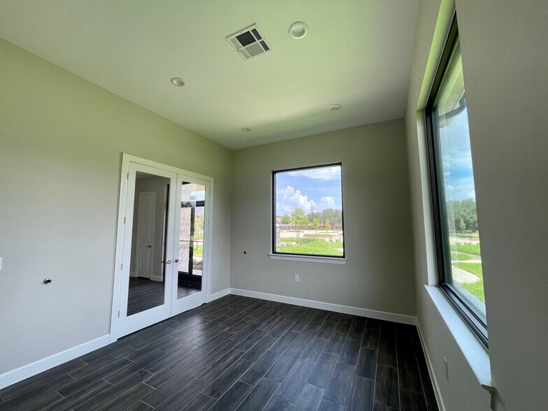 More Photos Of 4220 Cartwright Rd, Missouri City Medical For Sale