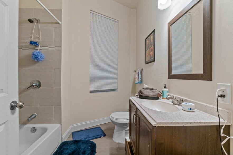 More Photos Of 2740 Saint Paul St, Baltimore Apartments For Sale