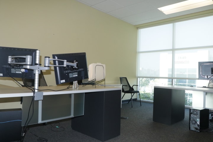 More Photos Of 2816 Columbia St, Torrance Light Distribution For Lease