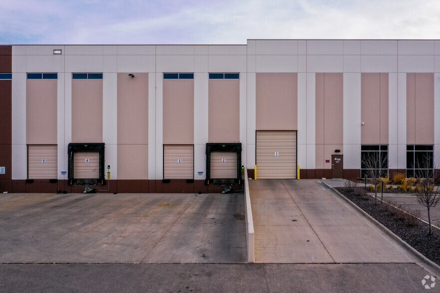 More Photos Of 9650-9690 E 40th Ave, Denver Distribution For Lease