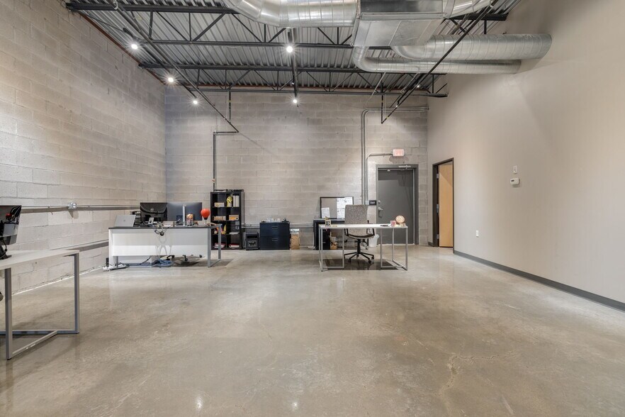 More Photos Of 1804 NW 16th St, Oklahoma City Office For Lease