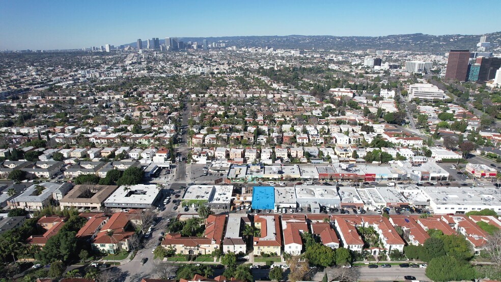 More Photos Of 1066-1070 S Fairfax Ave, Los Angeles Restaurant For Lease