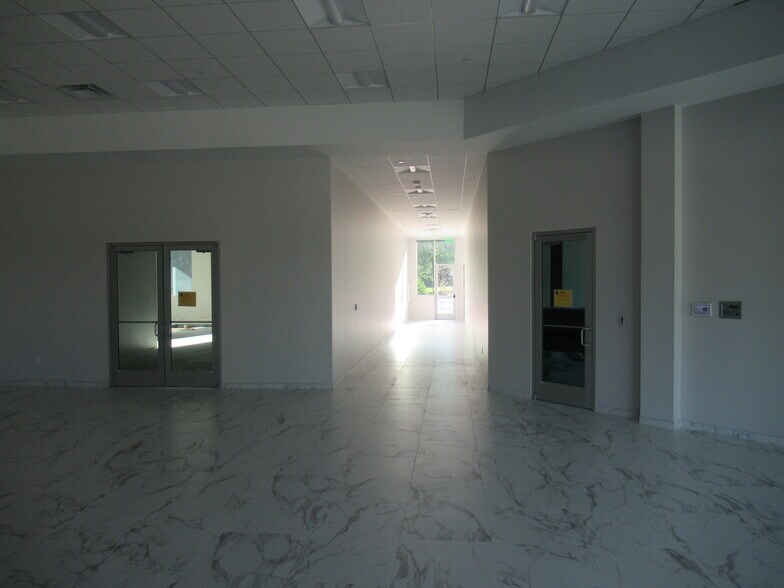 More Photos Of 26830 Kuykendahl Rd, Tomball Loft Creative Space For Lease