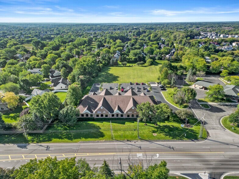 More Photos Of 6475 Washington St, Gurnee Office For Sale