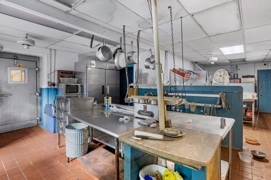 More Photos Of 1332 Susquehanna River Rd, Port Deposit Bar For Sale