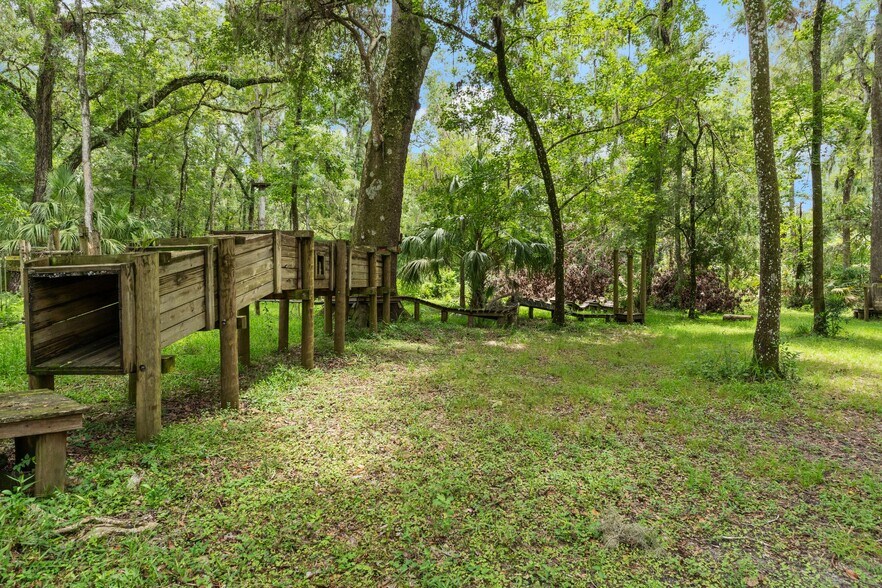 More Photos Of 6440 Cedar Ln, Brooksville Sports And Entertainment For Sale