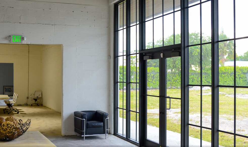 More Photos Of 80 NW 72nd St, Miami Storefront Retail Office For Lease