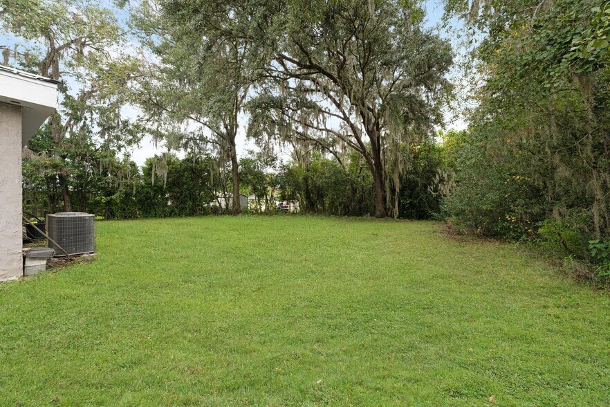 More Photos Of 323 M L King, Macclenny Religious Facility For Sale