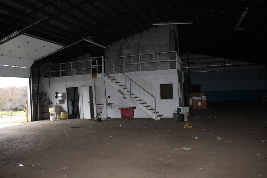 More Photos Of 9239 Atlantic Rd, Atlantic Manufacturing For Sale