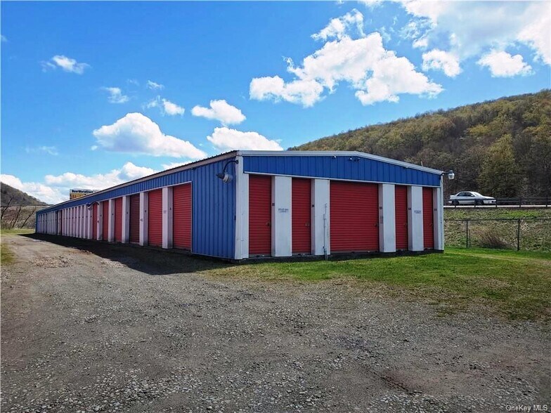 More Photos Of 206 Service Rd, Parksville Office For Sale