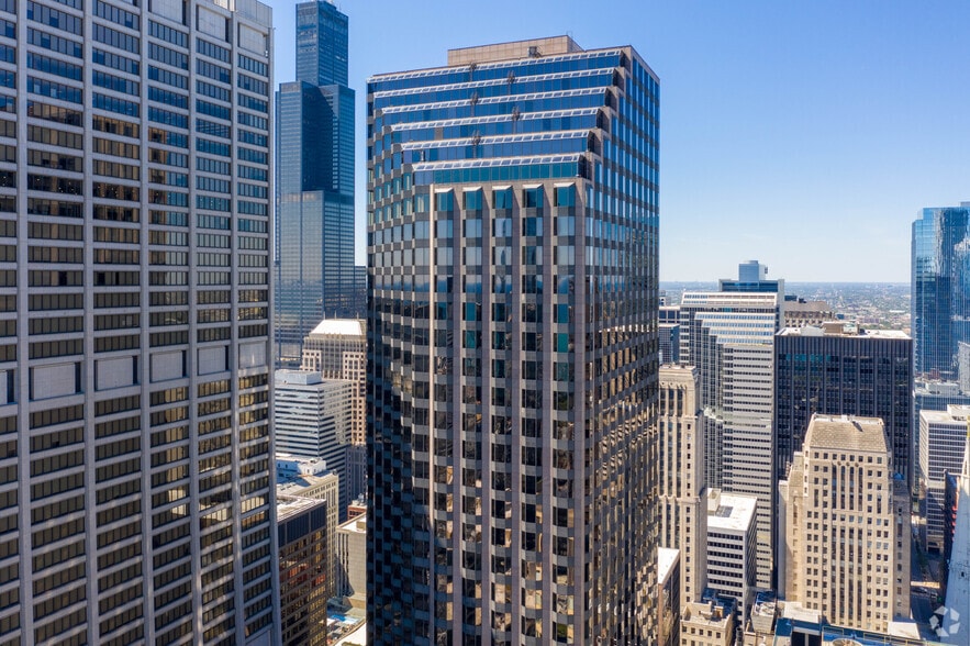 More Photos Of 70 W Madison St, Chicago Office For Lease