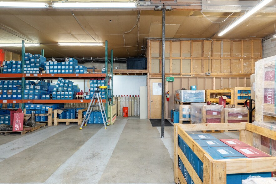 More Photos Of 450 S 4th St, Elko Warehouse For Lease