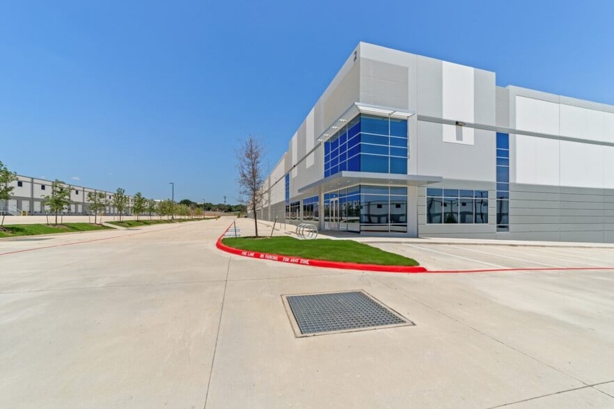 More Photos Of West Avenue and Wurzbach Parkway, San Antonio Unknown For Lease
