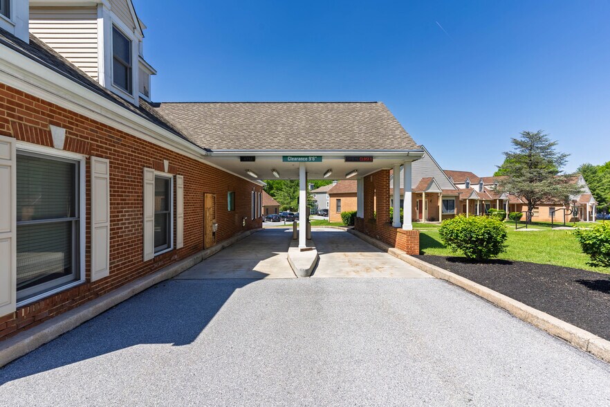 More Photos Of 1522 Mcdaniel Dr, West Chester Office For Sale