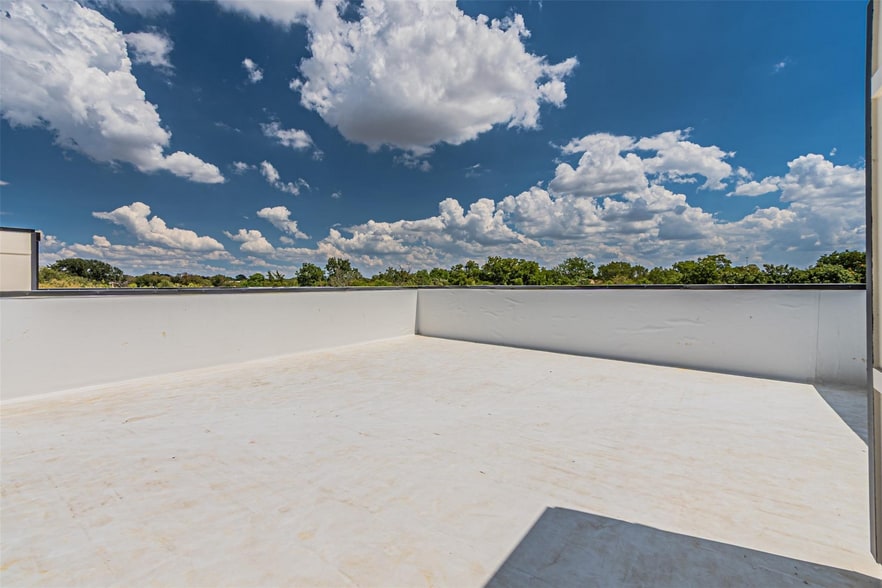 More Photos Of 2376 Longhorn St, Dallas Apartments For Sale