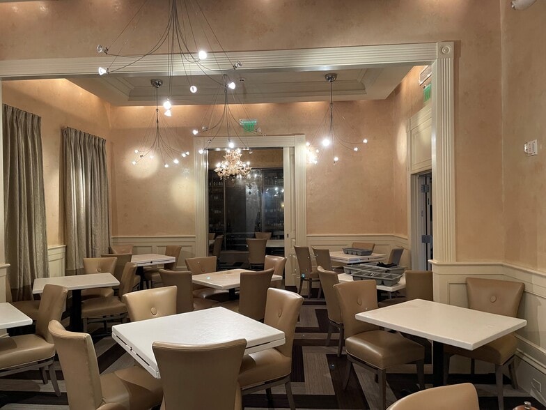 More Photos Of 1300 St Charles Ave, New Orleans Restaurant For Sale