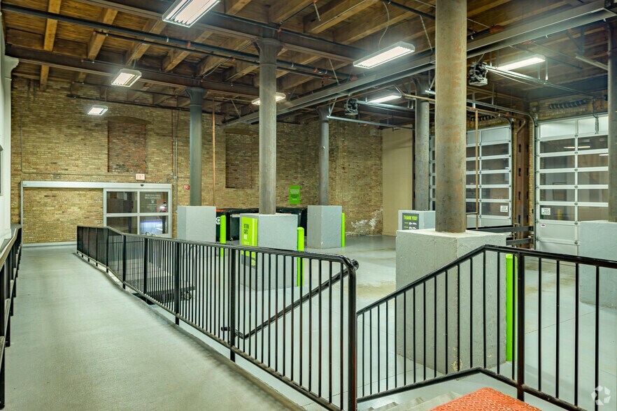 More Photos Of 333 W Ohio St, Chicago Loft Creative Space For Lease