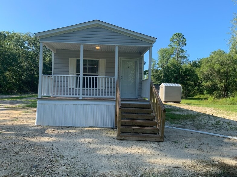 More Photos Of 154 NW Alpata Ct, Lake City Manufactured Housing Mobile Home Park For Sale