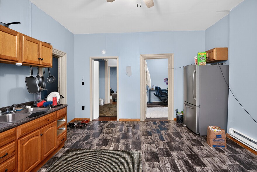 More Photos Of 427 S Pearl St, Albany Storefront Retail Residential For Sale