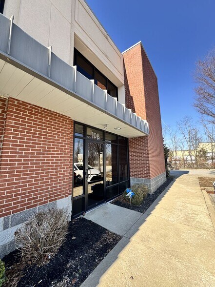 More Photos Of 13050 Eastgate Park Way, Louisville Light Distribution For Lease