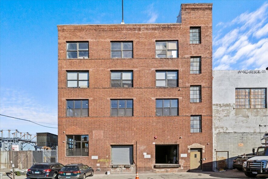 Primary Photo Of 129 26th St, Brooklyn Warehouse For Lease
