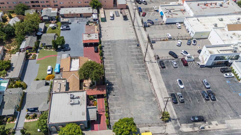 More Photos Of 14430 Vanowen St, Van Nuys Land For Sale