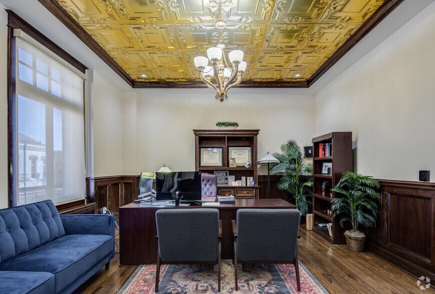 More Photos Of 110 W Indiana Ave, Deland Office For Lease