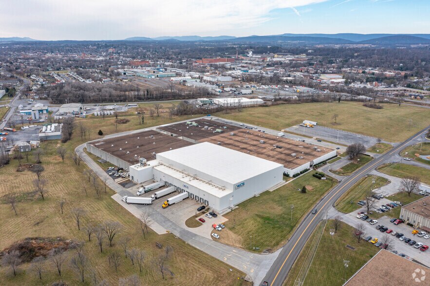 More Photos Of 188 Brooke Rd, Winchester Refrigeration Cold Storage For Lease