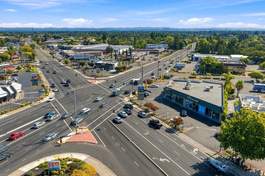 More Photos Of 5044 Madison Ave, Sacramento General Retail For Sale
