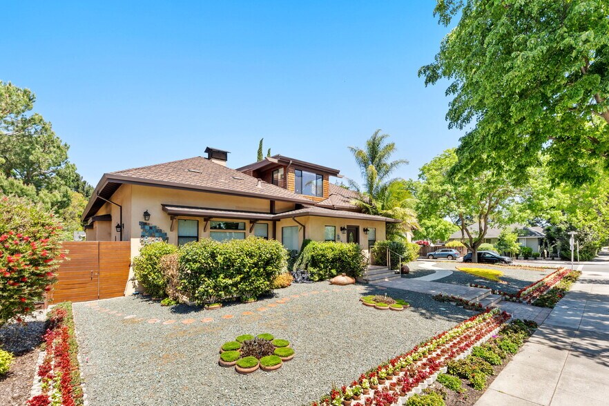 More Photos Of 251 Middlefield Rd, Palo Alto Apartments For Sale