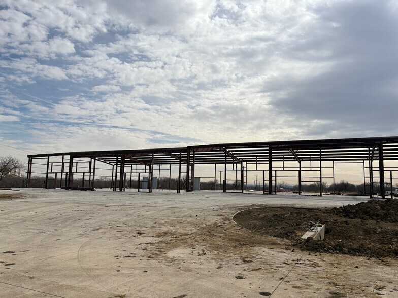 More Photos Of 6751 N FM 157, Venus Warehouse For Lease