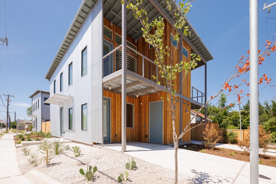 More Photos Of 1107 Cherry St, San Antonio Multifamily For Sale