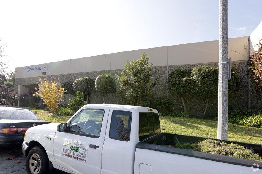 More Photos Of 2230 Huron Dr, Santa Ana Manufacturing For Lease