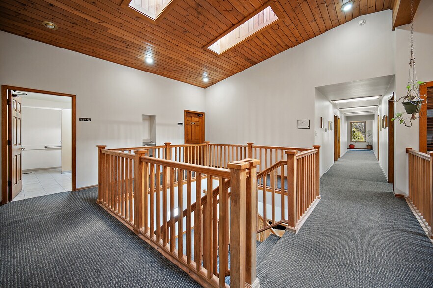 More Photos Of 2103 Uintah St, Colorado Springs Office For Sale