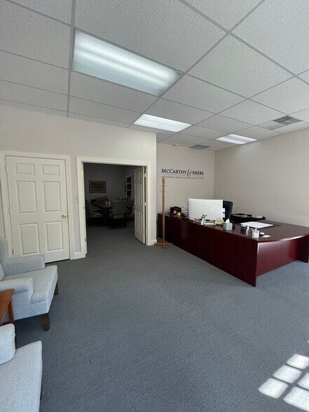 More Photos Of 145 E King St, Strasburg Storefront Retail Office For Lease