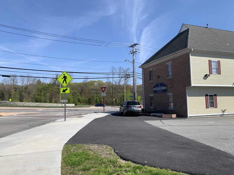 More Photos Of 100 Centerville Rd, Warwick Medical For Lease