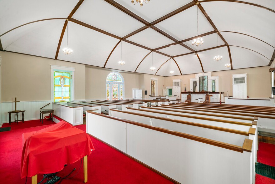 More Photos Of 228 S Military Ave, Lawrenceburg Religious Facility For Sale