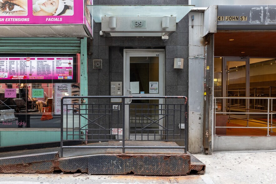 More Photos Of 72-76 Nassau St, New York Office For Lease